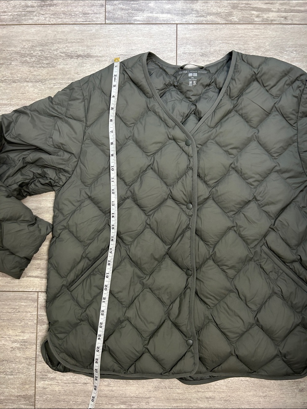 Uniqlo Ultra Light Down Quilted Jacket in Gray/Green - Picture 11 of 13